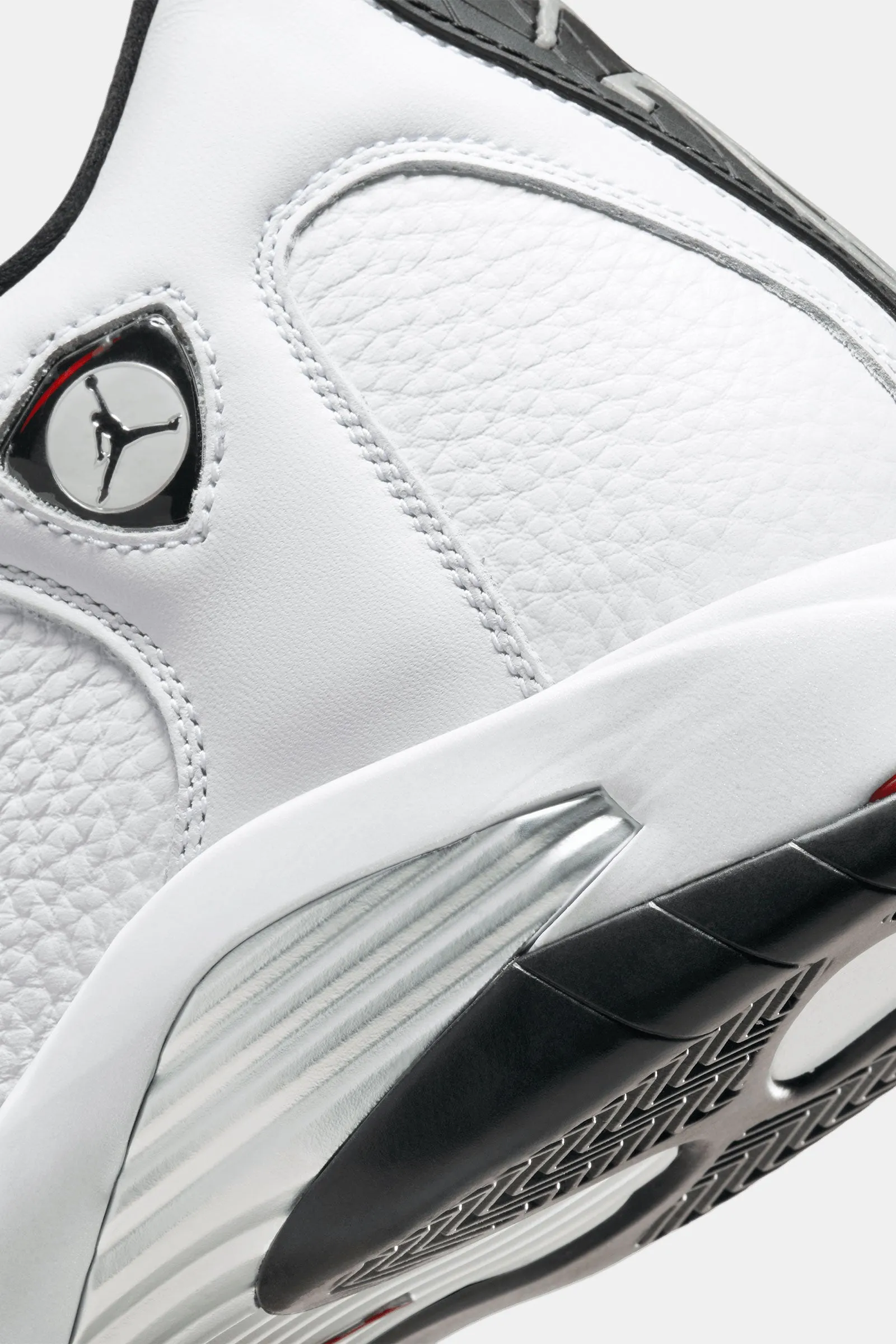 Air Jordan 14 Retro Black Toe