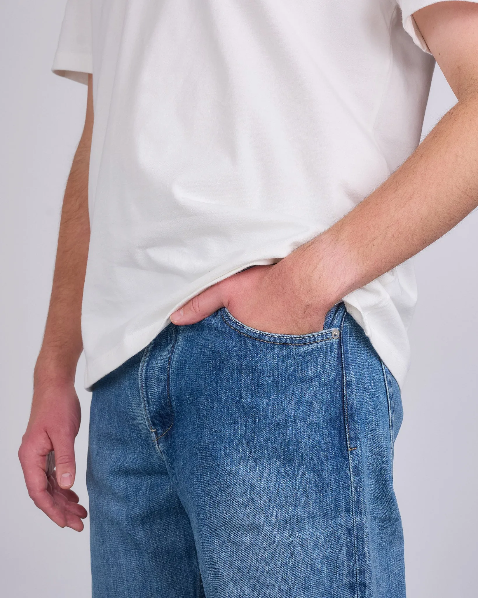 Jil Sander  Washed Raw Denim Relaxed Jean Canard