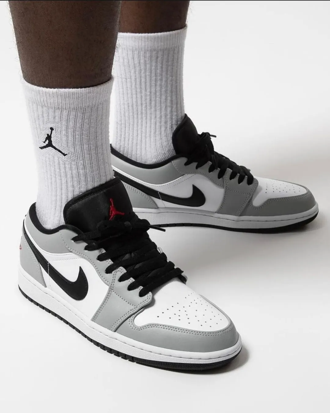 Nike Air Jordan 1 Low Smoke Grey Sneakers