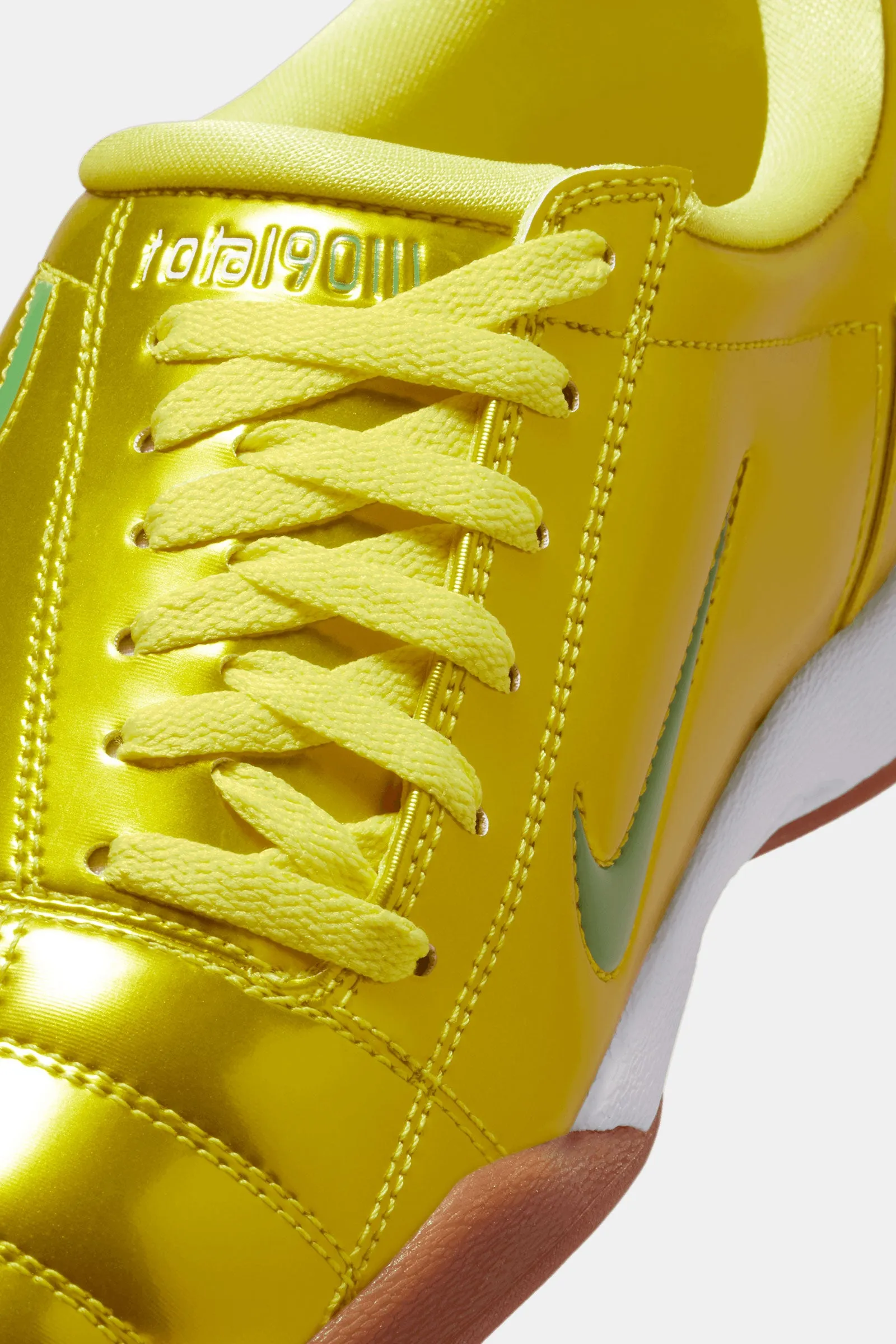 Nike Total 90 SP