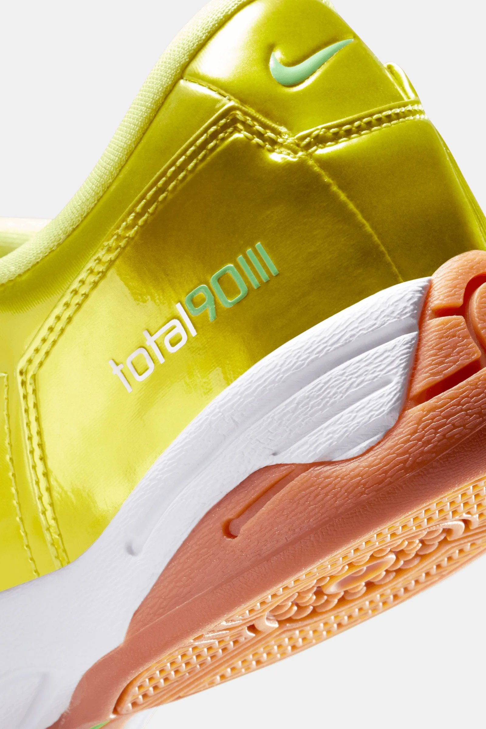 Nike Total 90 SP