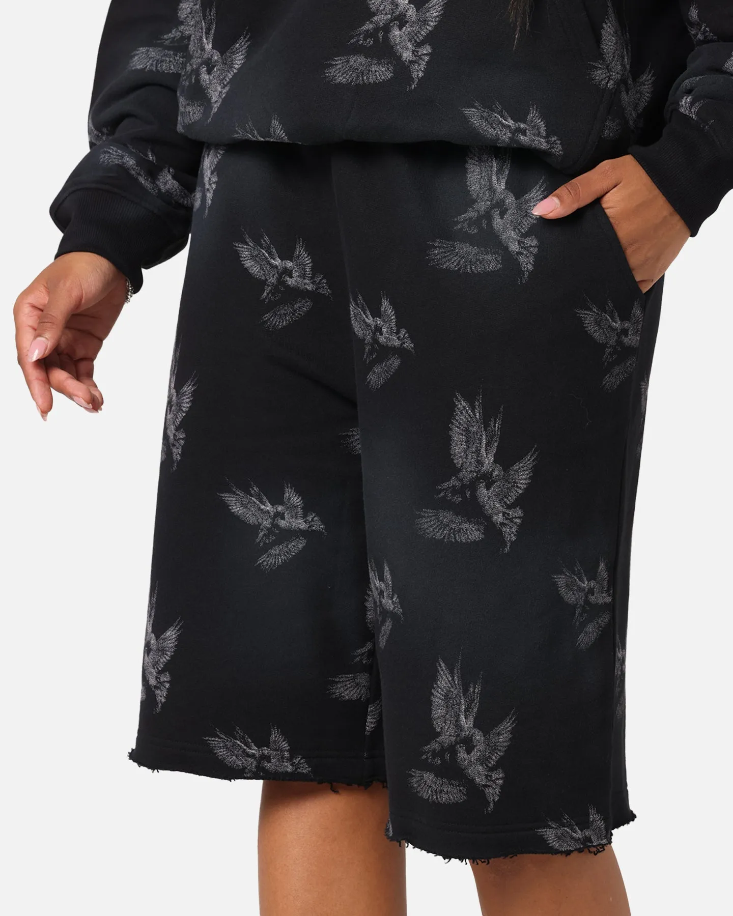 Saint Morta Doves Baggy Sweat Shorts Vintage Black