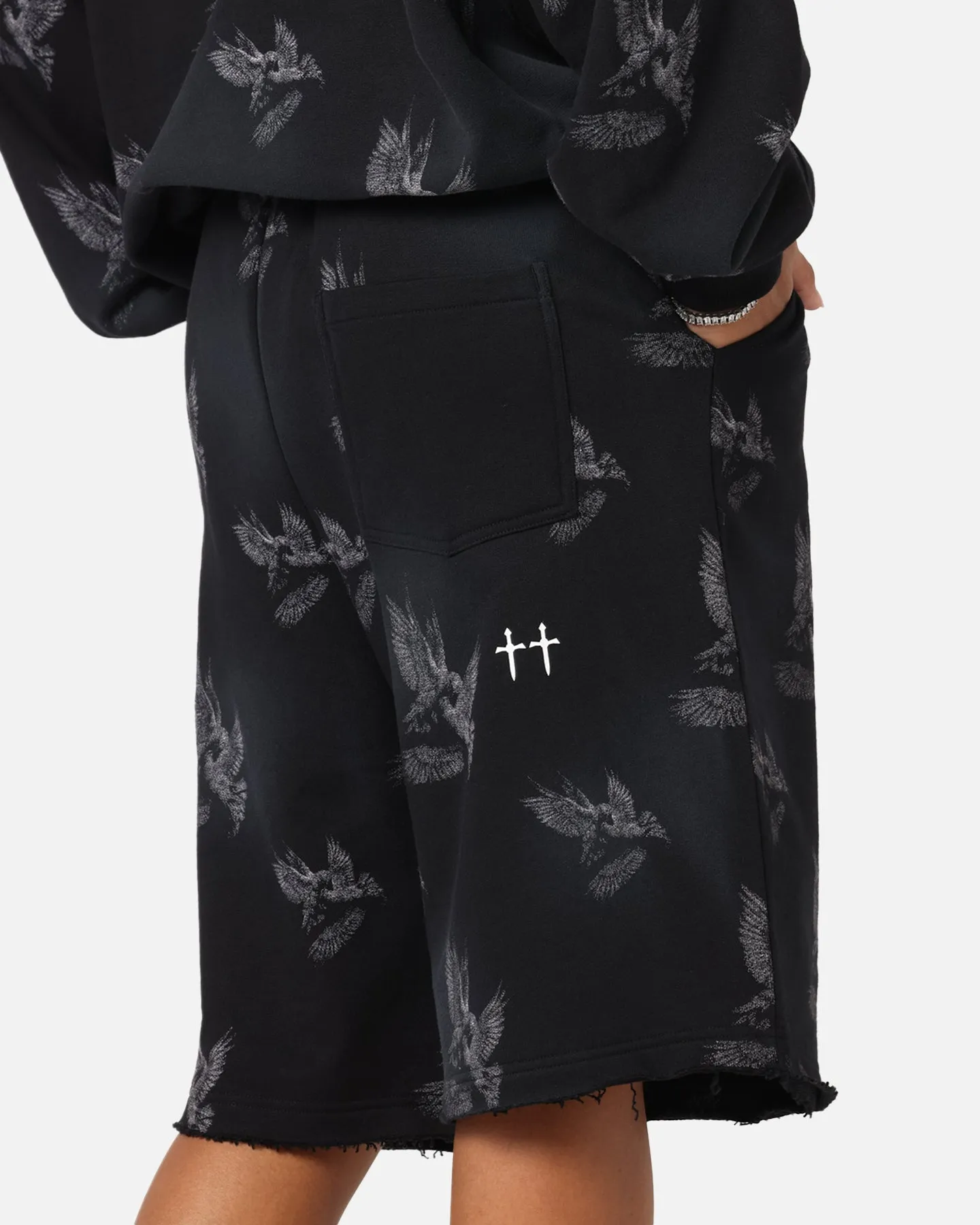 Saint Morta Doves Baggy Sweat Shorts Vintage Black